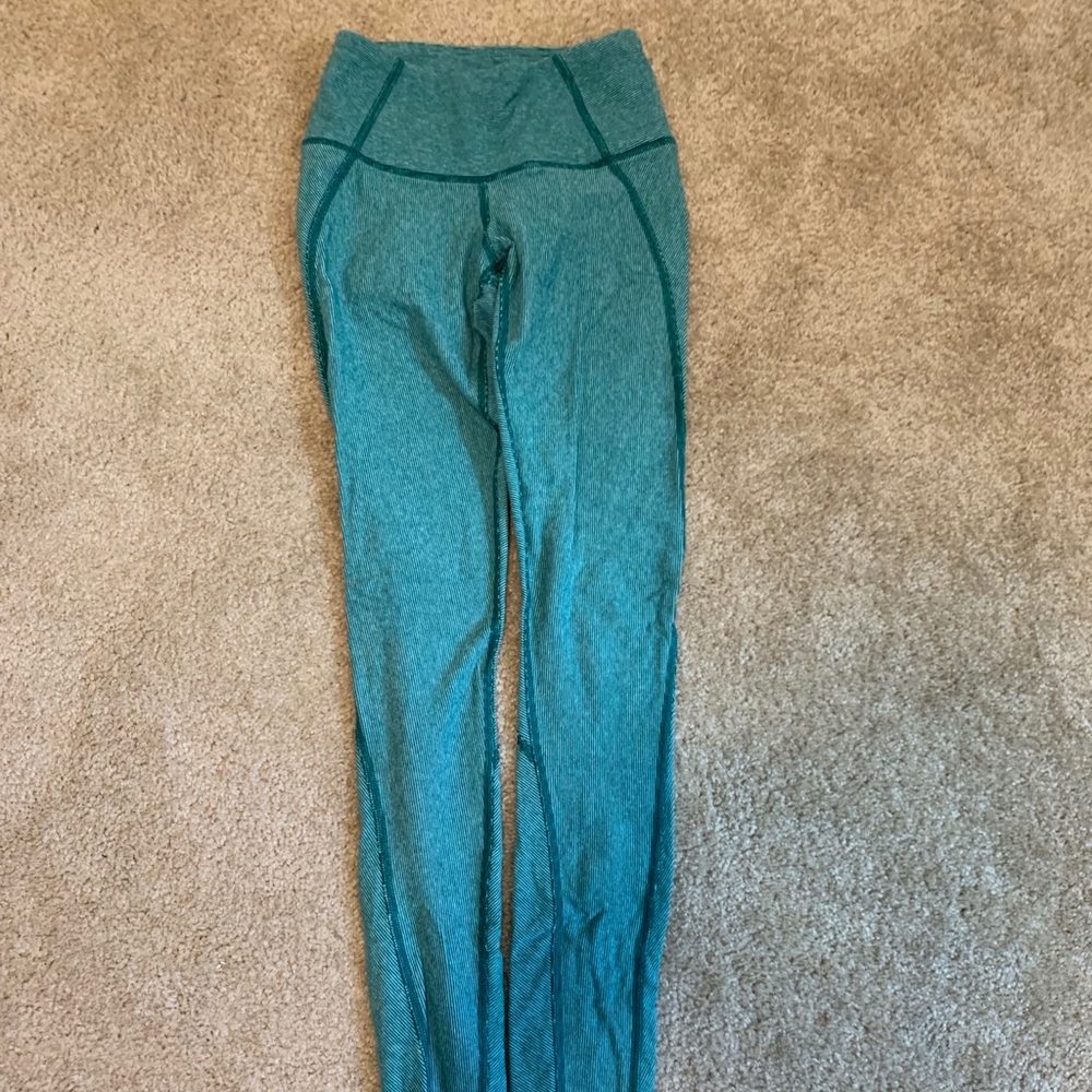 Teal lululemon leggings